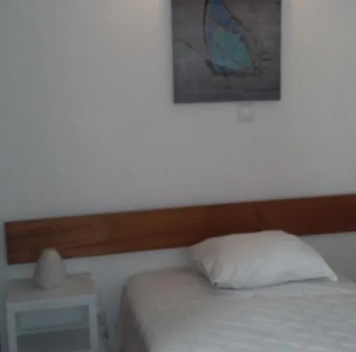 Casa de hóspedes Residencial Arabi 3*