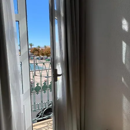 Residencial Arabi ゲストハウス 3*